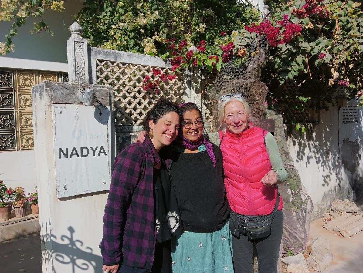 Nadya Homestay For Female & Family Jaipur Buitenkant foto