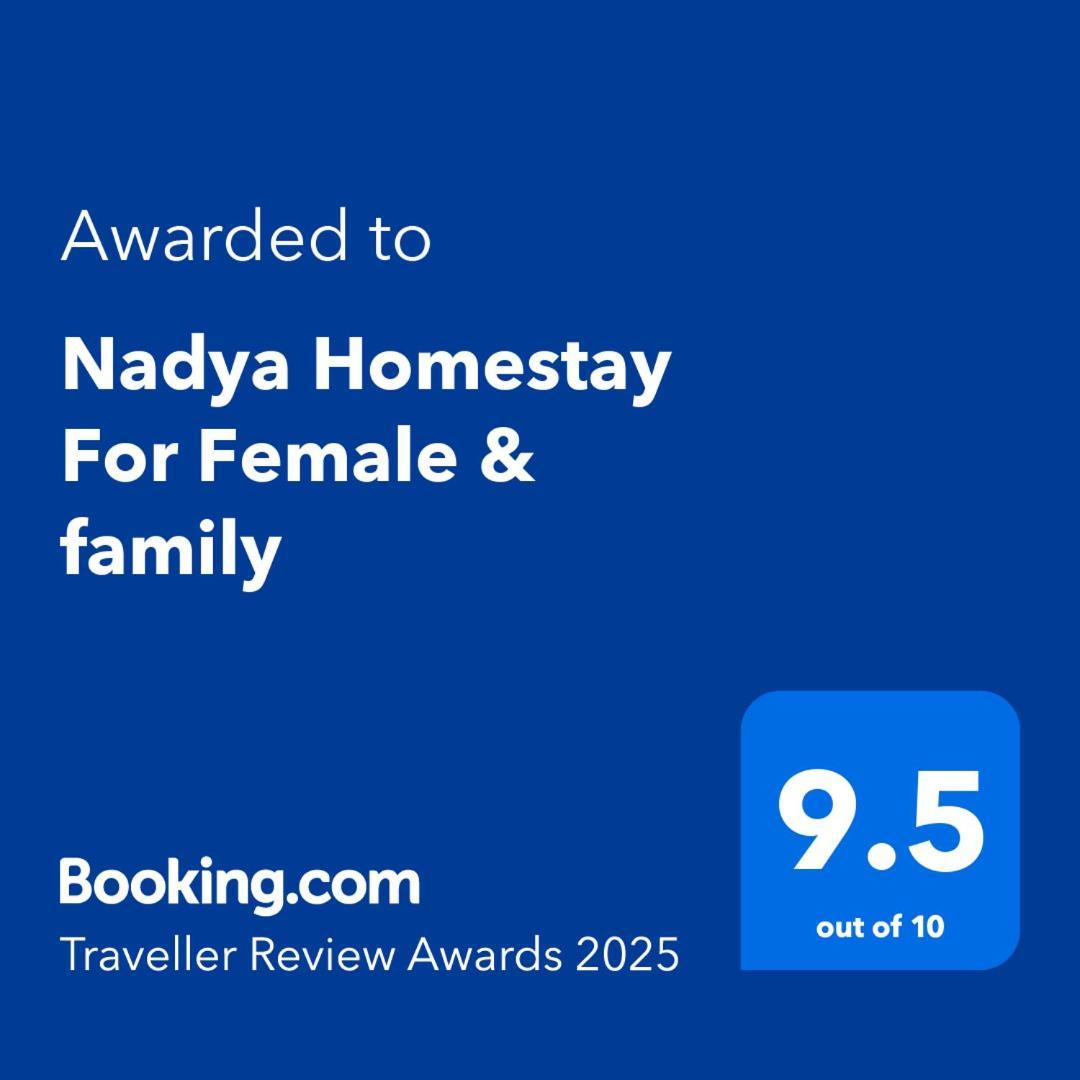 Nadya Homestay For Female & Family Jaipur Buitenkant foto