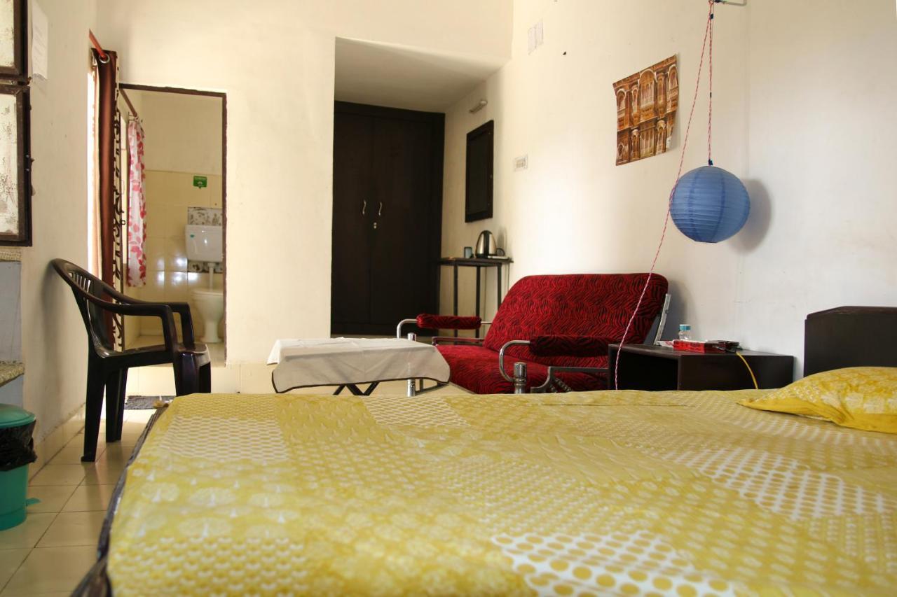 Nadya Homestay For Female & Family Jaipur Buitenkant foto