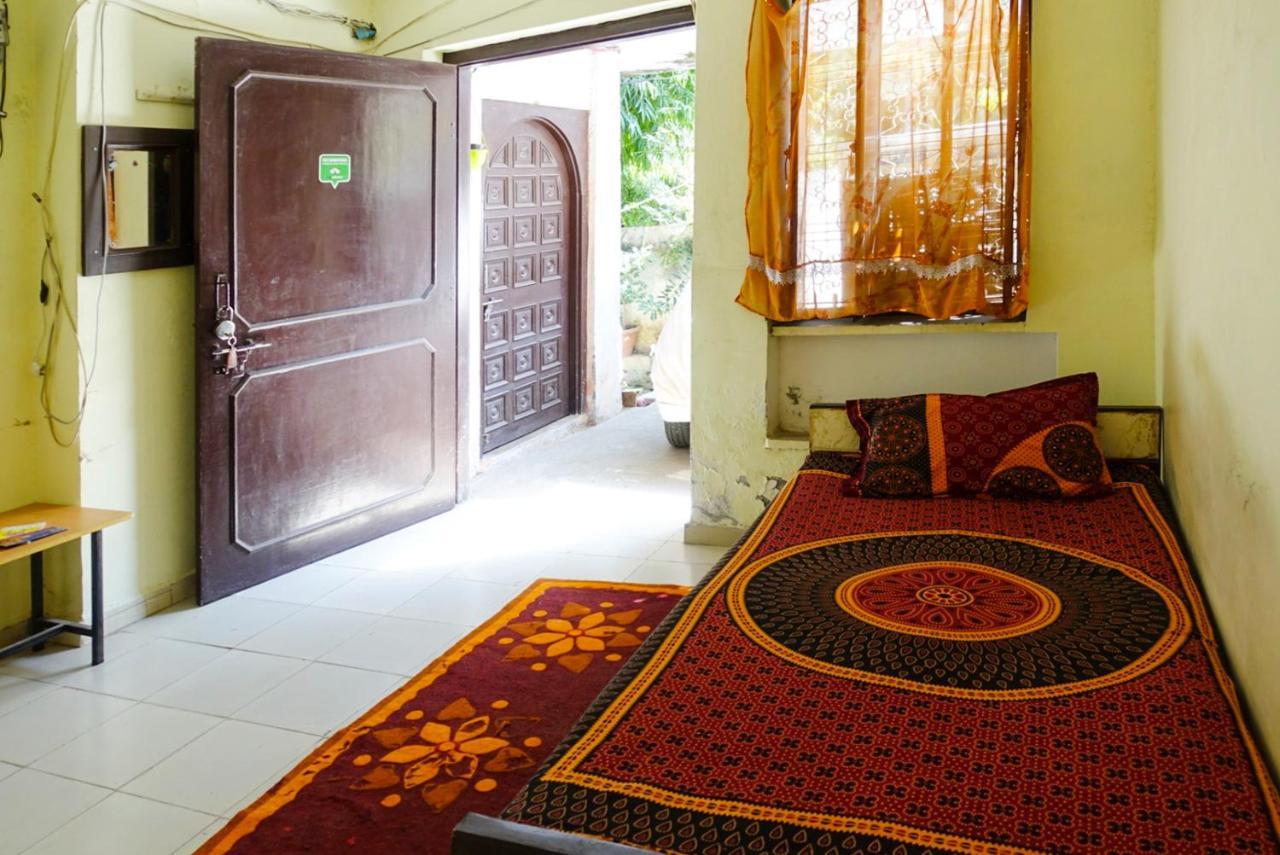 Nadya Homestay For Female & Family Jaipur Buitenkant foto
