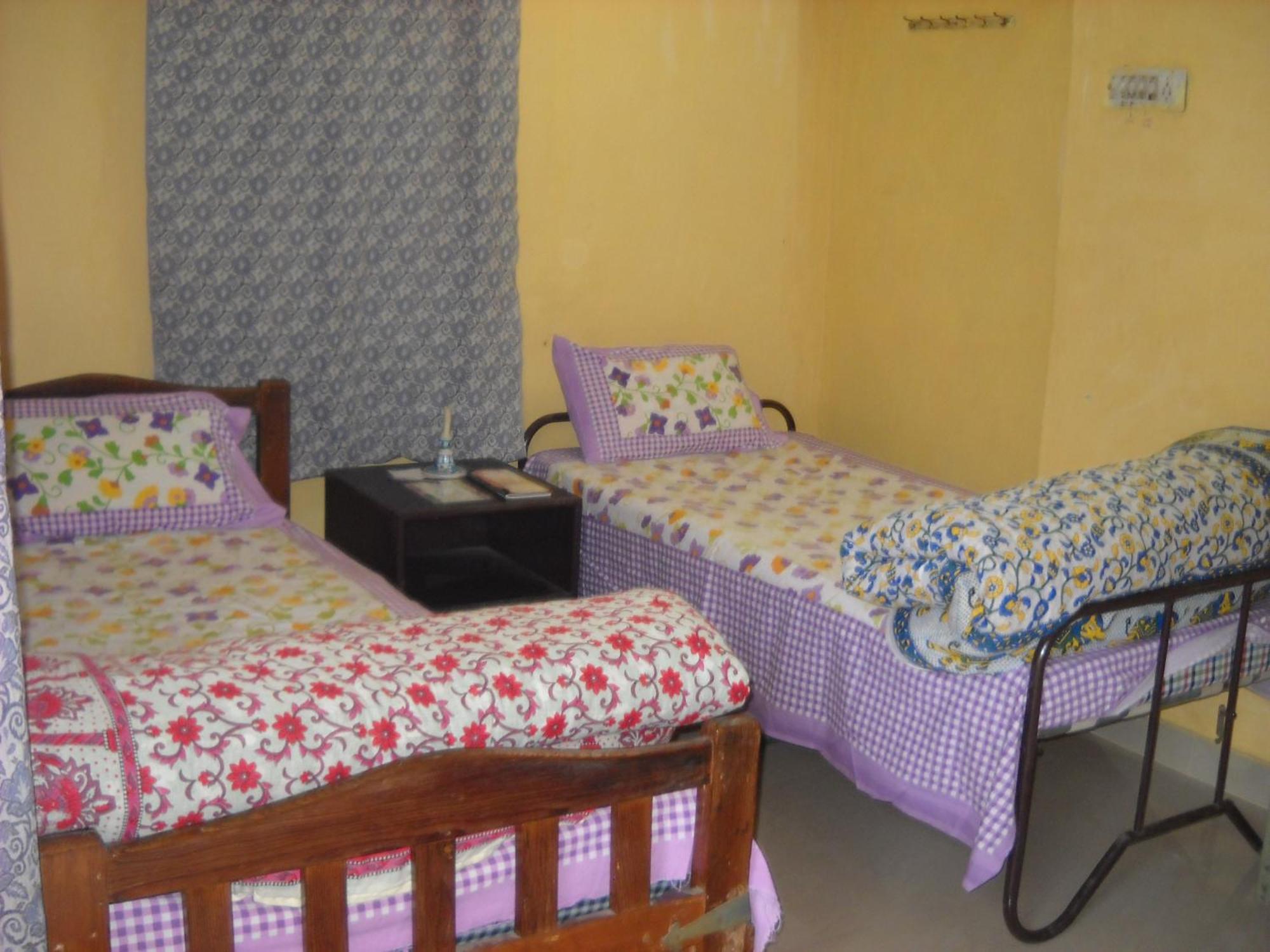 Nadya Homestay For Female & Family Jaipur Buitenkant foto