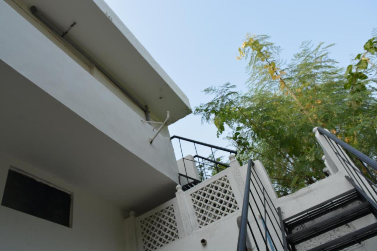Nadya Homestay For Female & Family Jaipur Buitenkant foto