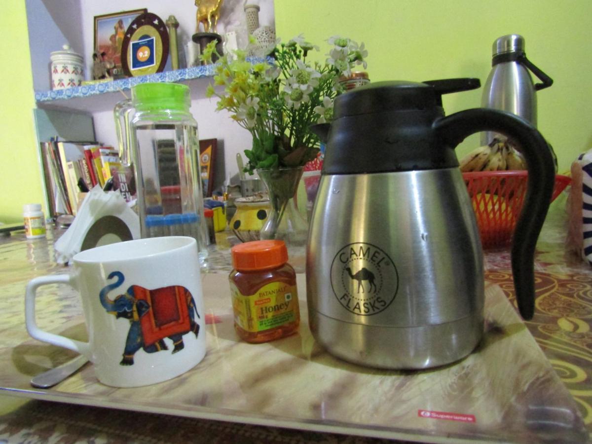 Nadya Homestay For Female & Family Jaipur Buitenkant foto