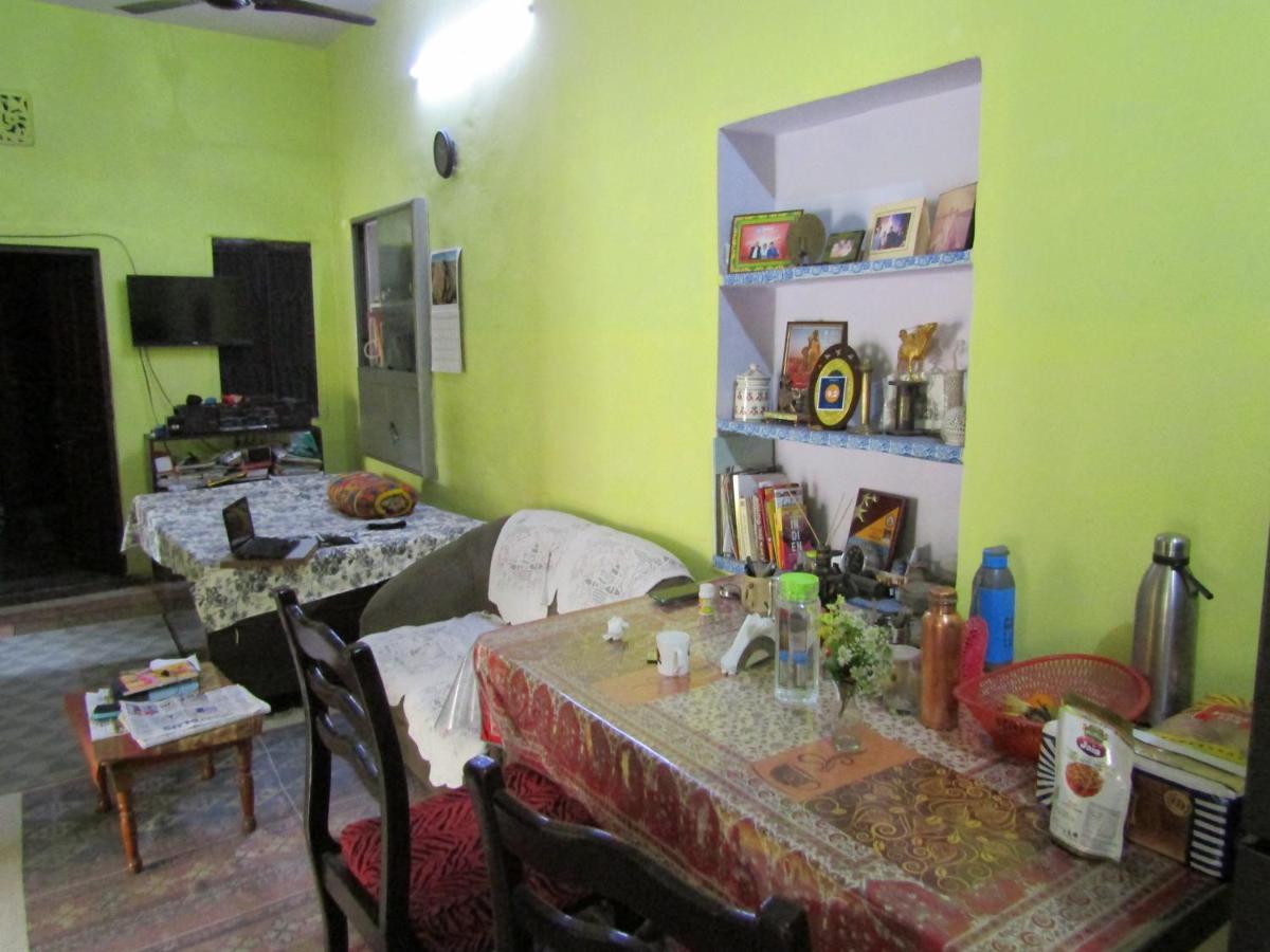 Nadya Homestay For Female & Family Jaipur Buitenkant foto